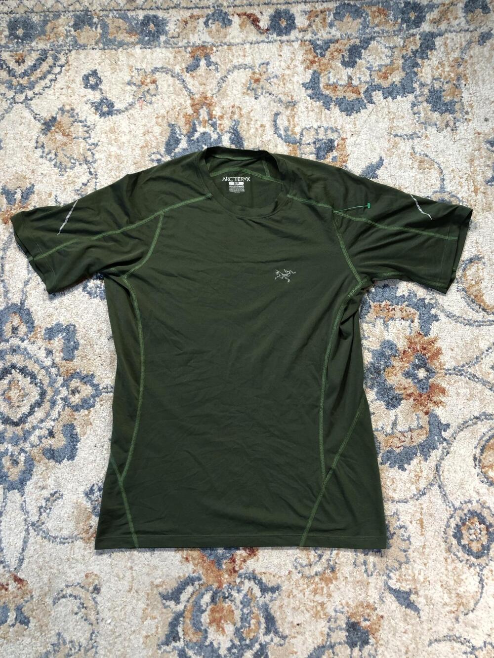 Arc'teryx Shirt Mens Small Green Short Sleeve Performance Running Athletic Top